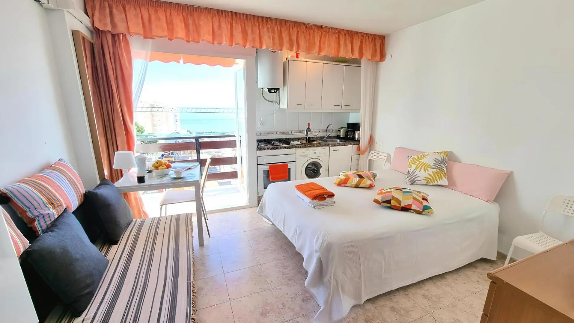 Estudio Las Naciones Apartment Benalmadena Spain